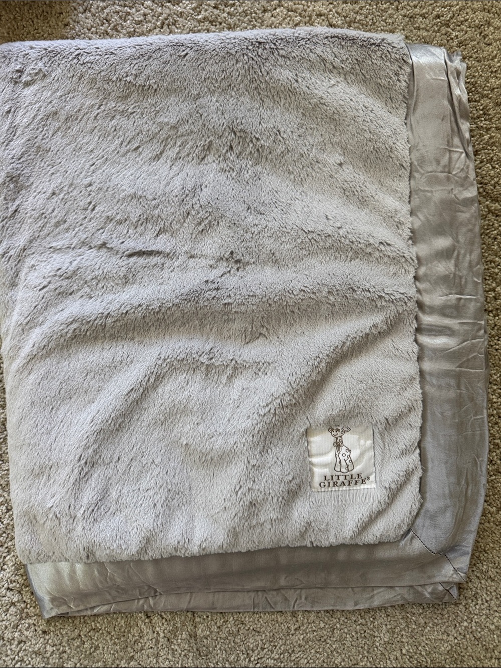 LITTLE GIRAFFE Grey Chenille Baby & Toddler Blanket Blanket
